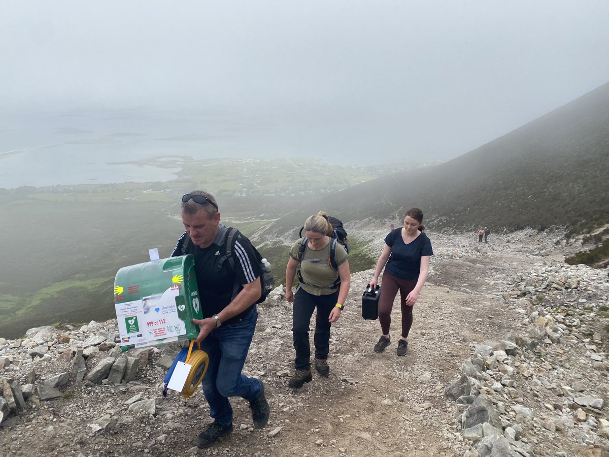 TeresaMannion's tweet photo. Community First Responders raise 8k to install 3 defibrillators at base, shoulder and summit of Croagh Patrick ⁦@rtenews⁩ #croaghpatrick #defibrillators #ReekSunday https://t.co/oCDvuW7Q7o