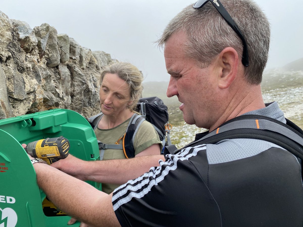 TeresaMannion's tweet photo. Community First Responders raise 8k to install 3 defibrillators at base, shoulder and summit of Croagh Patrick ⁦@rtenews⁩ #croaghpatrick #defibrillators #ReekSunday https://t.co/oCDvuW7Q7o