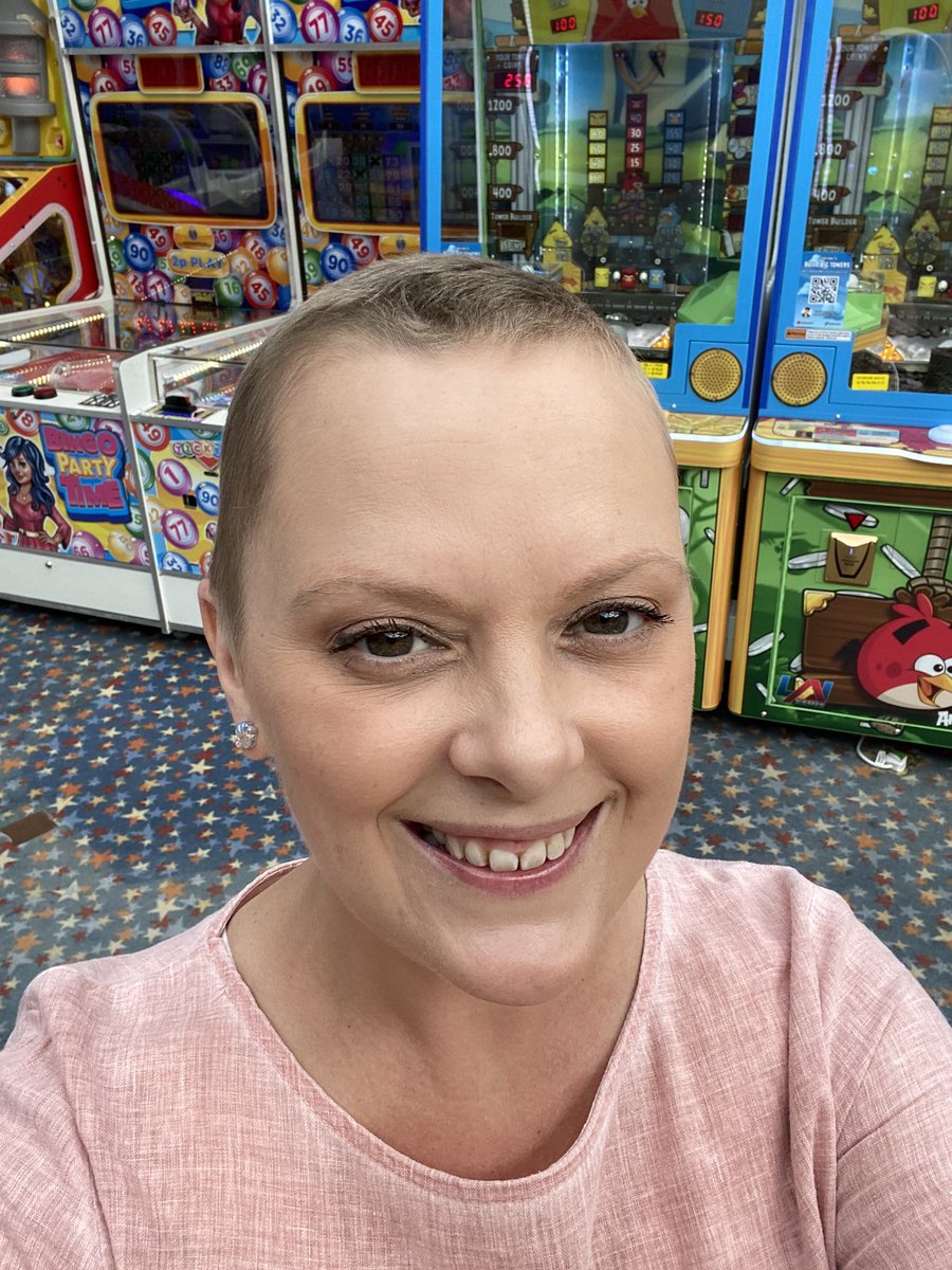 rachaelnolegs tweet media