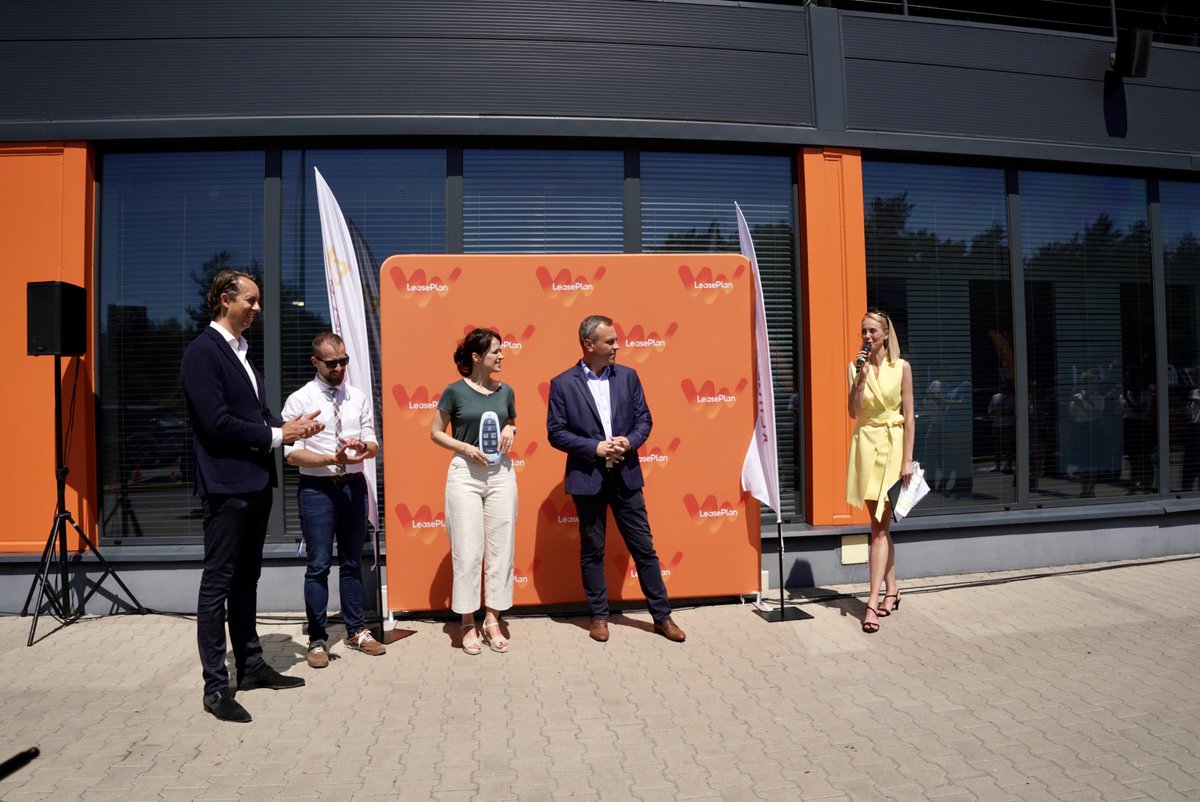 orpa_pl's tweet image. Wywiady, spotkania i branżowy dialog ekspertów #emobility w ramach EV Experience Powered by LG Energy Solution Wrocław na #TorModlin