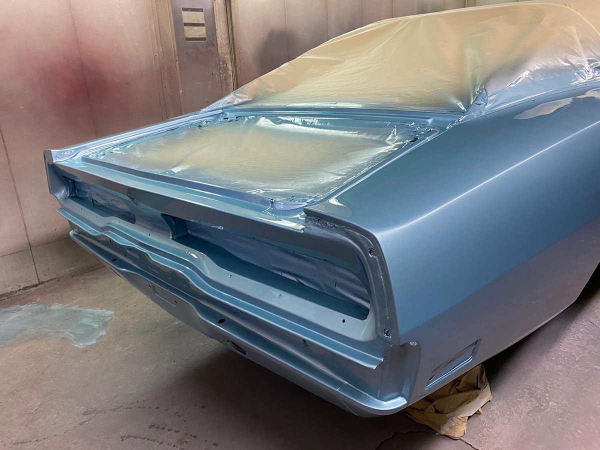 TorqueAmerican's tweet photo. Karl’s 70 Charger - beautiful paint job now completed ✅😀👍
#torqueamerican 
#2ndgencharger 
#dodgecharger 
#moparbbody 
#mopar 
#moparnation 
#moparornocar 
#musclecar 
#musclecars 
#EB3 https://t.co/xGDbTQJiBX