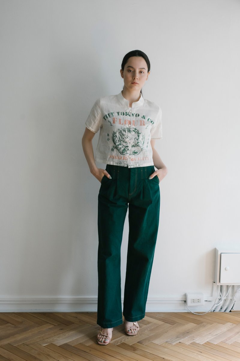 tiit_tokyo's tweet photo. -RECOMMEND ITEM-
tuck denim pants
model 171cm / size 38

配色のステッチでアクセントを加えたデザインがポイント。
製品染めをすることで、ヴィンテージライクなアイテムに仕上げました。

https://t.co/a5LdnoyF3D

#tiittokyo https://t.co/hv8UHDwxmG