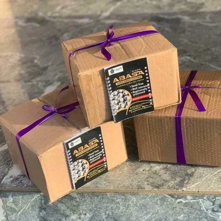 FarmAbasa's tweet photo. Our boxed oven dried catfish is  currently going on Eid sales for just 10,000 naira !

Hurry up and grab this offer before it ends 👀 https://t.co/0BwXWnkf9U