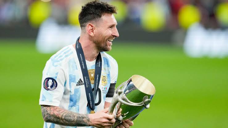 Happy birthday to the GREATEST to ever do it. 

Lionel Messi is 35.  