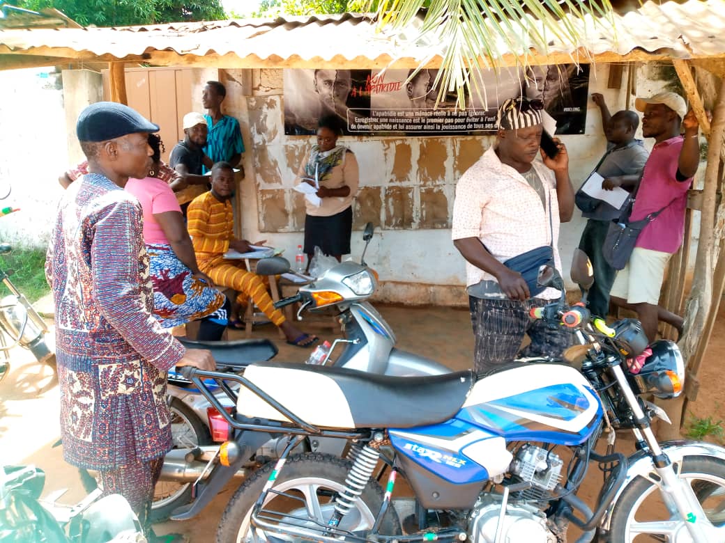 amnestybenin's tweet image. Cap sera mis prochainement sur d'autres arrondissements de cette commune.

À Ouidah, nous sommes actuellement dans le villages de Zomaï-Kpota dans l'arrondissement de Ouidah 1.
