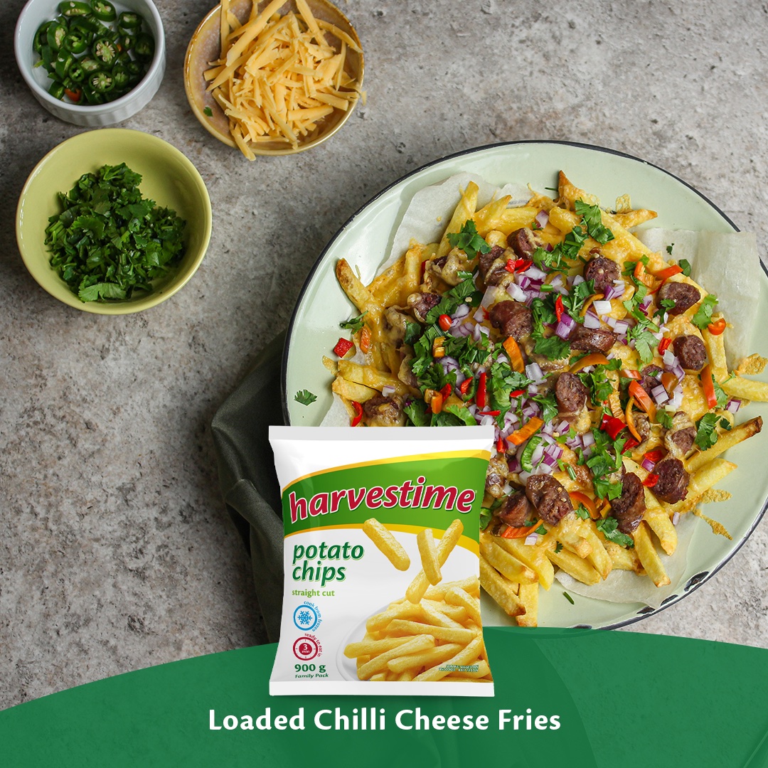 HarvestimeSa's tweet photo. Chilli, cheese and #Harvestime Slap Chips are the stars in today’s amazing meal. This is the perfect pairing of zesty toppings and creamy cheese give regular slap chips a twist to tickle your tastebuds. #Fryday #ChilliCheeseFries https://t.co/5pqNxNdAlC