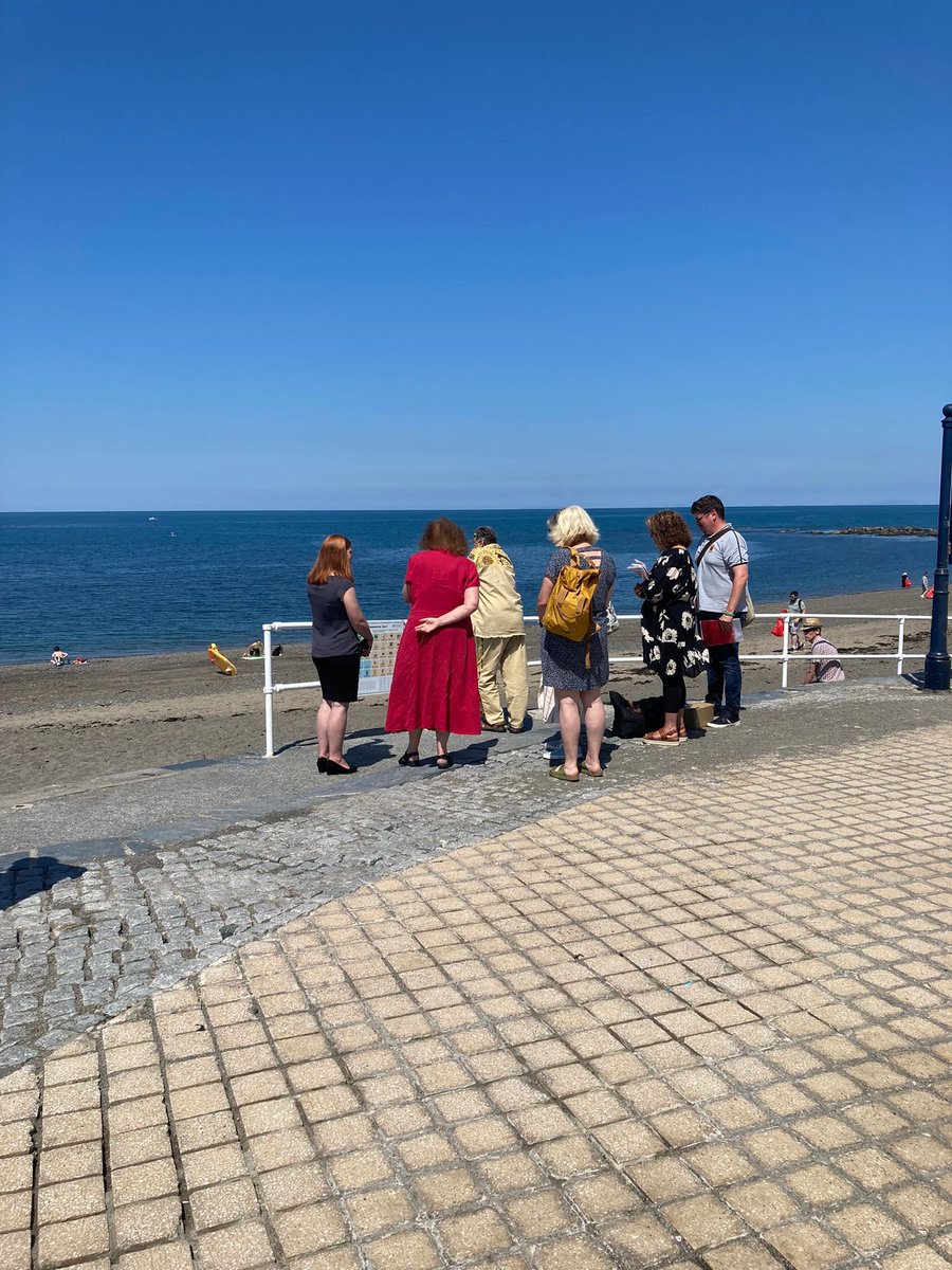 CotterillPippa's tweet photo. A beautiful day yesterday - perfect for the Deputy Minister for Health and Social Services’ visit to Speech and Language Therapy children’s services in Aberystwyth ☀️ @RCSLTWales https://t.co/3W902HjM4p