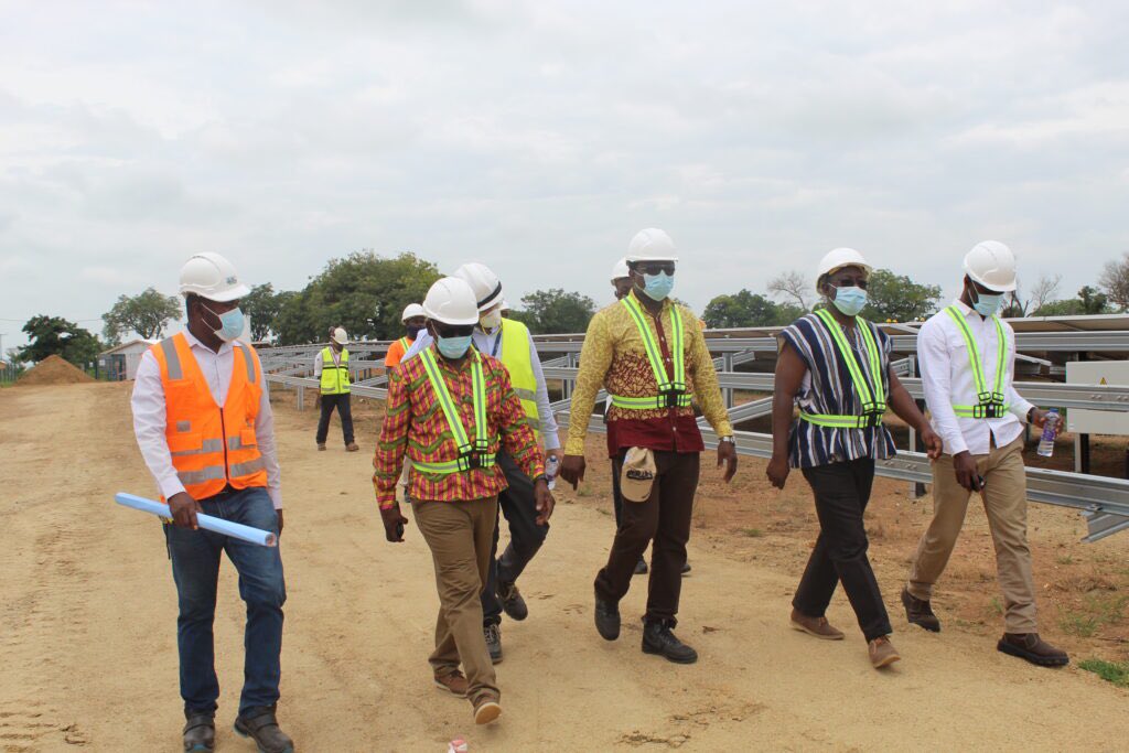 yabbanx's tweet photo. GHANA GOES GREEN THROUGH HYBRID-RENEWABLE ENERGY SOURCE 

The Bui Power Authority has added 50MW of solar energy onto Ghana’s Electricity National Grid as of the end of April 2021. 
#KeepingTheLightsOn https://t.co/7h7l4f4cEA