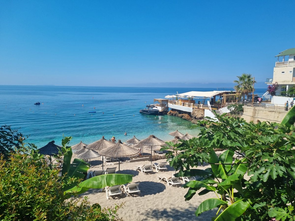 Event Genius operated by Lyte tweet media