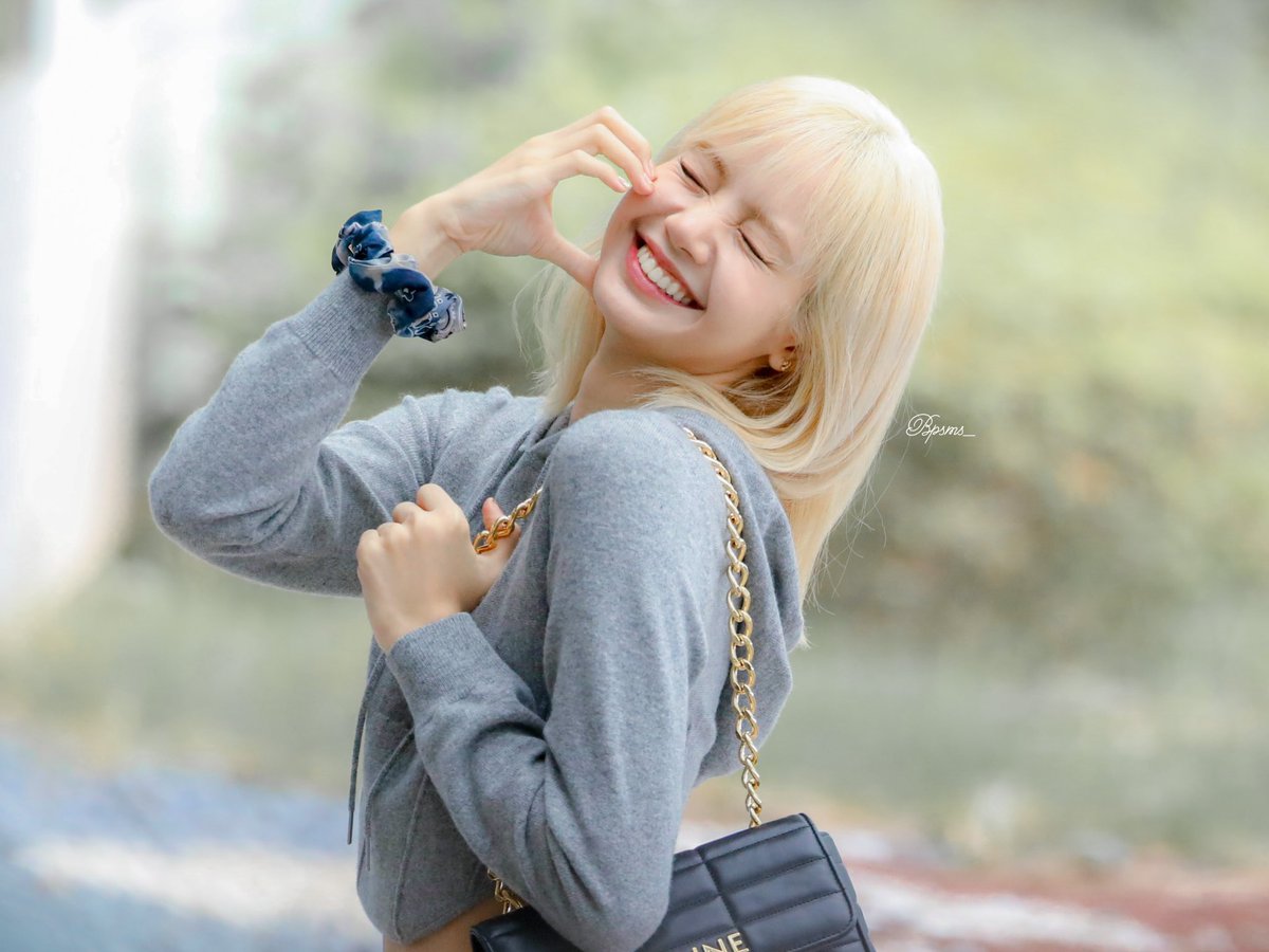 โมเม♡ tweet media