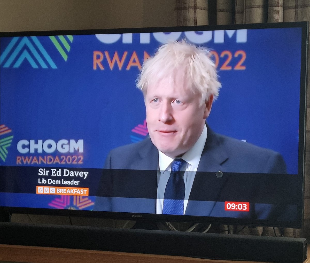 StevoHow's tweet image. @BorisJohnson goes into fridge after by-election results and returns as @EdwardJDavey 

#bbcnews #bbcfail #Conservative #LibDems