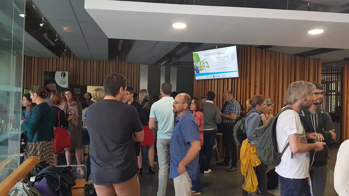 GPR_BPS's tweet photo. Opening of the first general assembly of Bordeaux Plant Sciences, Grand Programme de Recherche of the @univbordeaux.

Merci à @BdxSciencesAgro de nous accueillir sur son campus et aux chercheuses Alia Dellagi et Marie-Jeanne Sellier de @SPS_Plant_Sci de leur présence parmi nous. https://t.co/2eiBHKT0Kq