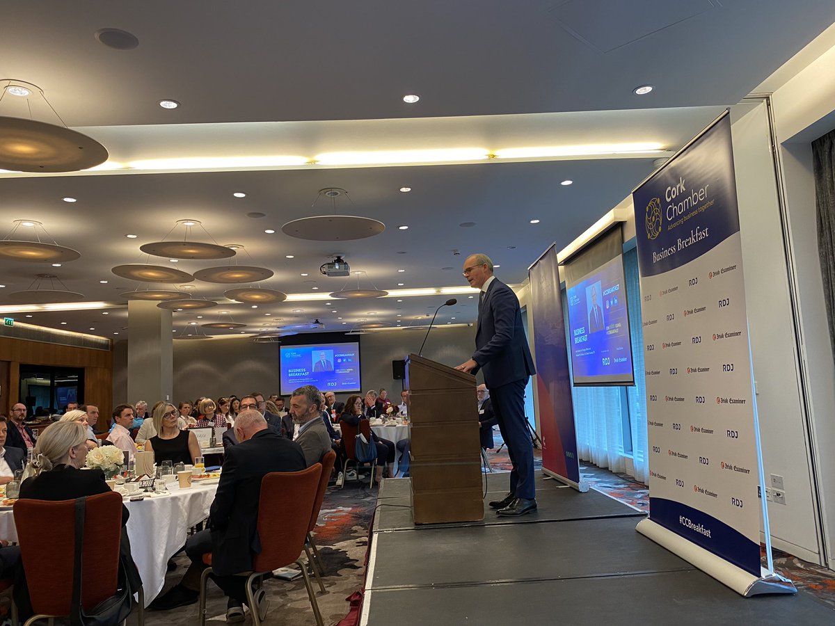 Delighted to be at the <a href="/CorkChamber/">Cork Chamber</a> #CCBreakfast this morning hearing <a href="/simoncoveney/">Simon Coveney</a> discuss both opportunities and challenges for the Cork region