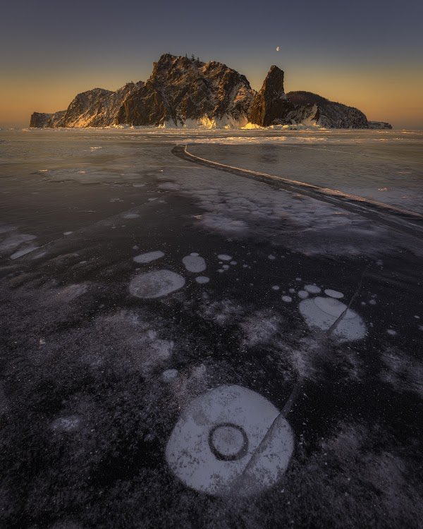 💎#COLLECTED💎

Glad to have collected this beautiful  image from <a href="/madhurnangia/">madhurnangia.eth</a> ✨

The unexplored beauty of the frozen Baikal lake at freezing temperature of -20°C + the wind speed of 30 kmph - my kind of place ❄️ 

♦️9/15
♦️0.025
♦️RT/QT

Collect Here : opensea.io/assets/ethereu…