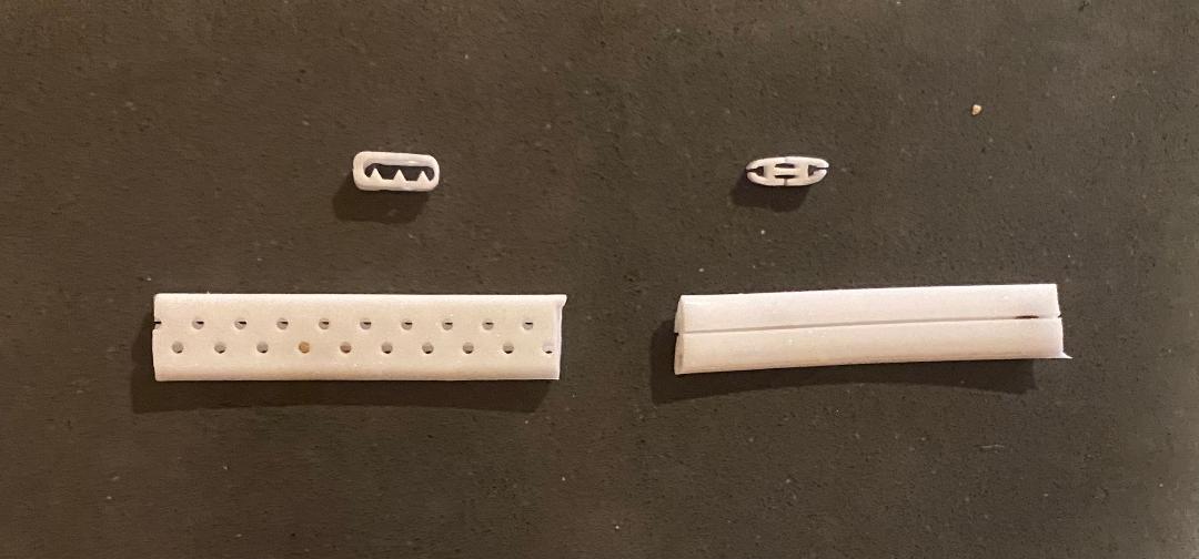19 Fr round Blake drains and 10 mm flat JP drains may be used in similar situations.

The 10 mm flat JP drain comes in two varieties:  one with side holes and one that is fluted (see below).

Thier ability to evacuate a heterogenous fluid with particulate matter was compared.