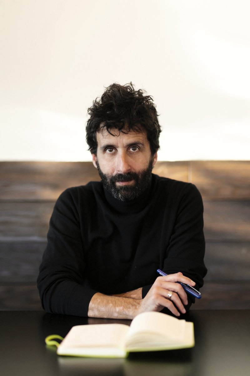 Se formó como guionista. Despunta también como dramaturgo. Tiene el Goya y el Premio Nacional de Literatura Dramática. #PabloRemón es fundamental para el audiovisual y el teatro españoles de hoy. Advierte de lo difícil que es la escritura

Por <a href="/frandepan/">Fran Pastor</a> 

aisge.es/pablo-remon