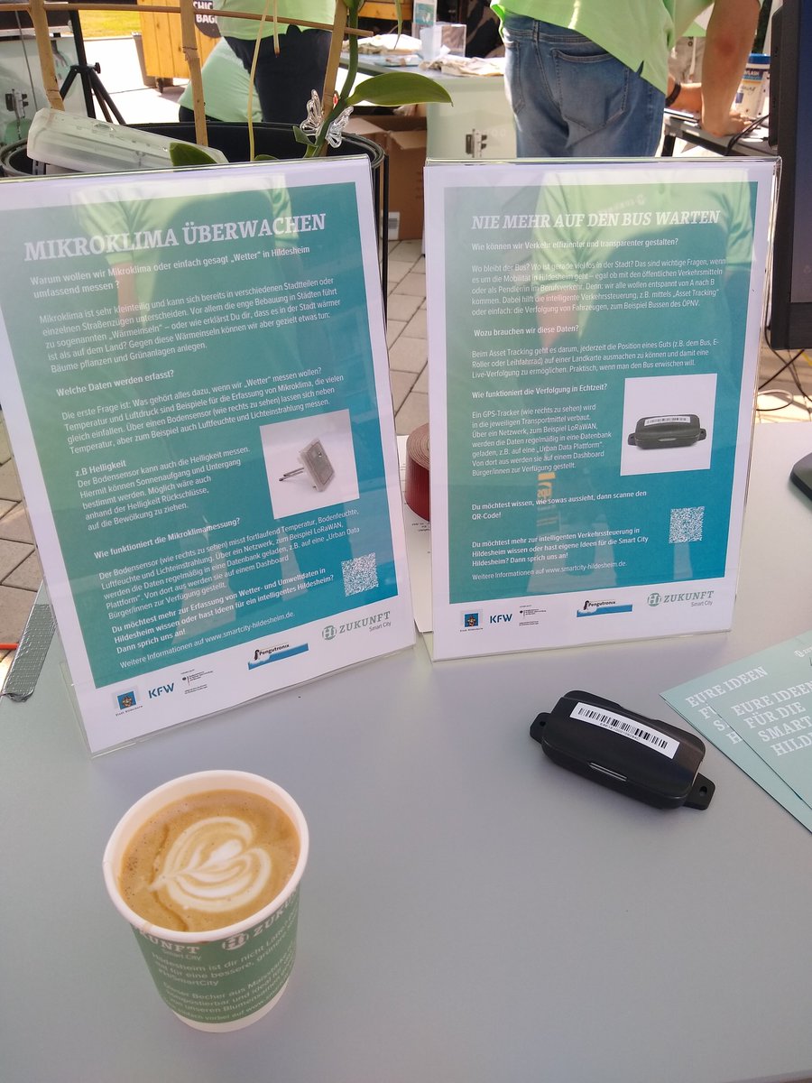 SchwebelR's tweet image. Dreiwettertux: Gestern noch EmbeddedWorld und Automatica, heute schon #SmartCity #Hildesheim #LoRWAN. Und die Frisur sitzt...