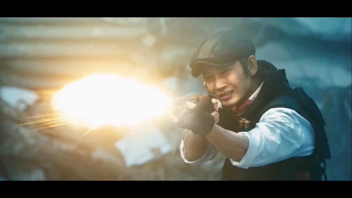 00年代の日本映画のガンエフェクトは『バトル・ロワイヤルⅡ 鎮魂歌』、『ミッドナイト・イーグル』、『散歩する侵略者』、『亜人』が特に素晴らしかった