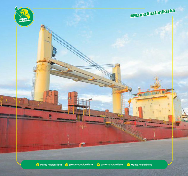 Malengo ya upanuzi wa bandari ya Mtwara uliofanywa na Mhe. Rais Samia Suluhu, ni pamoja na kurahisisha usafirishaji wa korosho.

#MamaAnafanikisha: Kampuni ya Sibatanza imetumia bandari ya Mtwara kusafirisha korosho tani 15,800 zilizokuwa zimesalia katika mavuno ya msimu uliopita