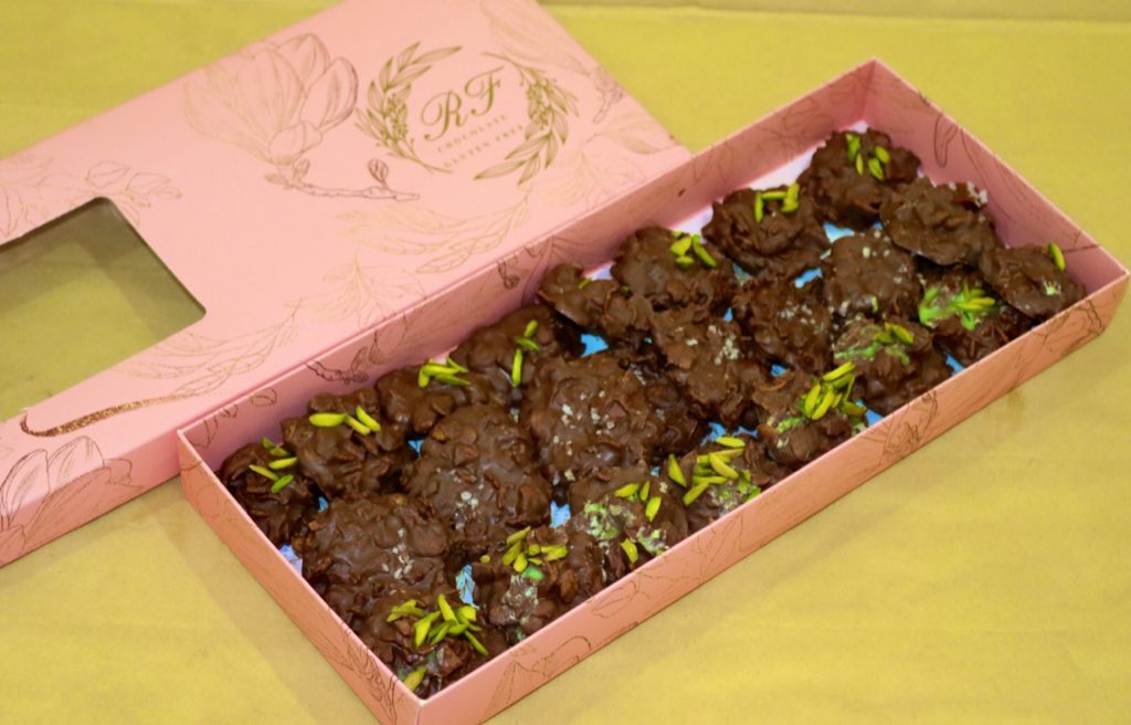 Rfchocolate_gf's tweet photo. كرانشي كراميل مملح- بستاشيو 🤤

خالي من الجلوتين 

للطلب عن طريق جاهز 😍

#يوم_الجمعة https://t.co/QfeFJ0zSJt