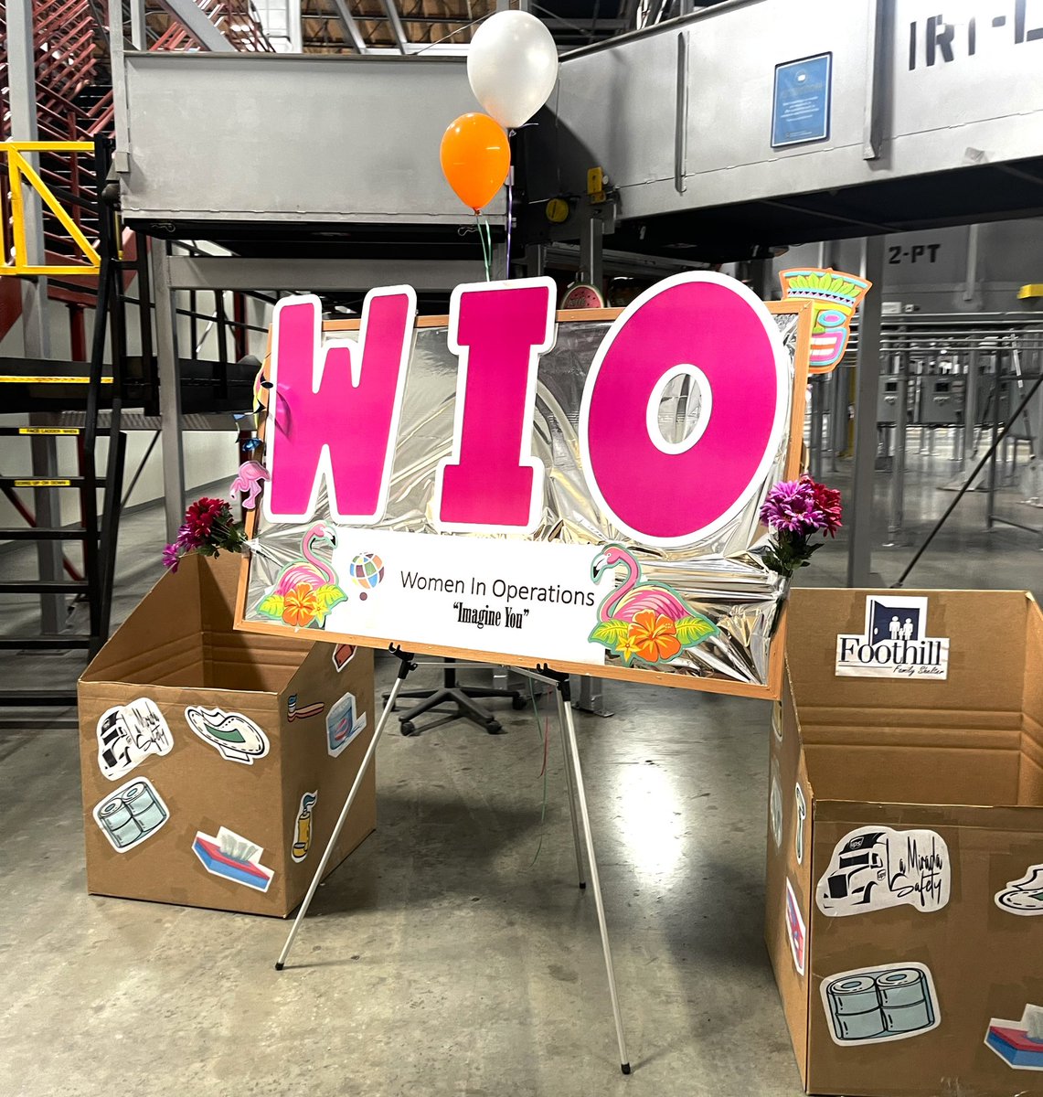 lunnaarlinee4's tweet photo. Women in operation event was a great experience, had awesome speakers we learned from. Always remember anything you want you can achieve it ! #SoCalSoUs #mainstreethub @divine2wincom @eliaa_luna @SoCalSoUS @UPS_WIO @UPSers @jimweber88 https://t.co/gFzHQYuyMq