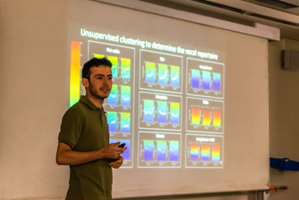 LeoPerrier_'s tweet photo. Two weeks ago, I was presenting my first results at the ENES laboratory symposium: a good opportunity to introduce me and my PhD project! So here it is: “The ultrasonic communication of the African striped mouse”, a thread!⬇️ https://t.co/luLA6dP15P