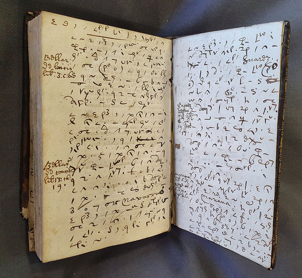 UL_SpecColl's tweet photo. Do you recognise these words? This week's #BoltonLibrary blog post reveals some of the interesting and unusual markings of former owners which are found in the collection. @ULLibrary
Read more and subscribe at: https://t.co/ZUmxFVEwIU https://t.co/qWrkAlZOEc
