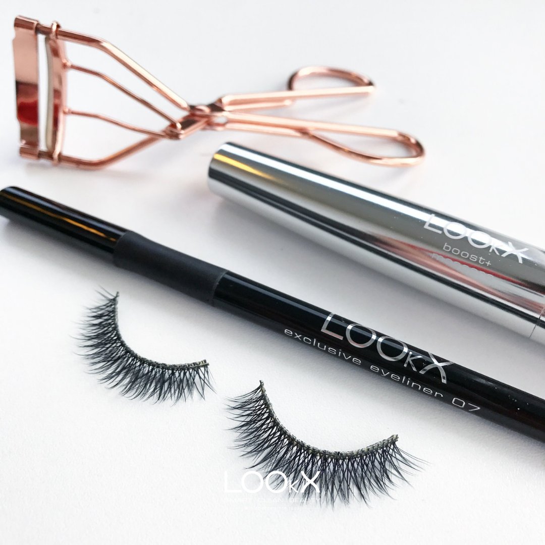 Create the perfect eye look with the LOOkX Exclusive eyeliner No. 07 Deep black matt. This eyeliner is long-lasting, full coverage and has a built-in sharpener for perfect application any place, any time.