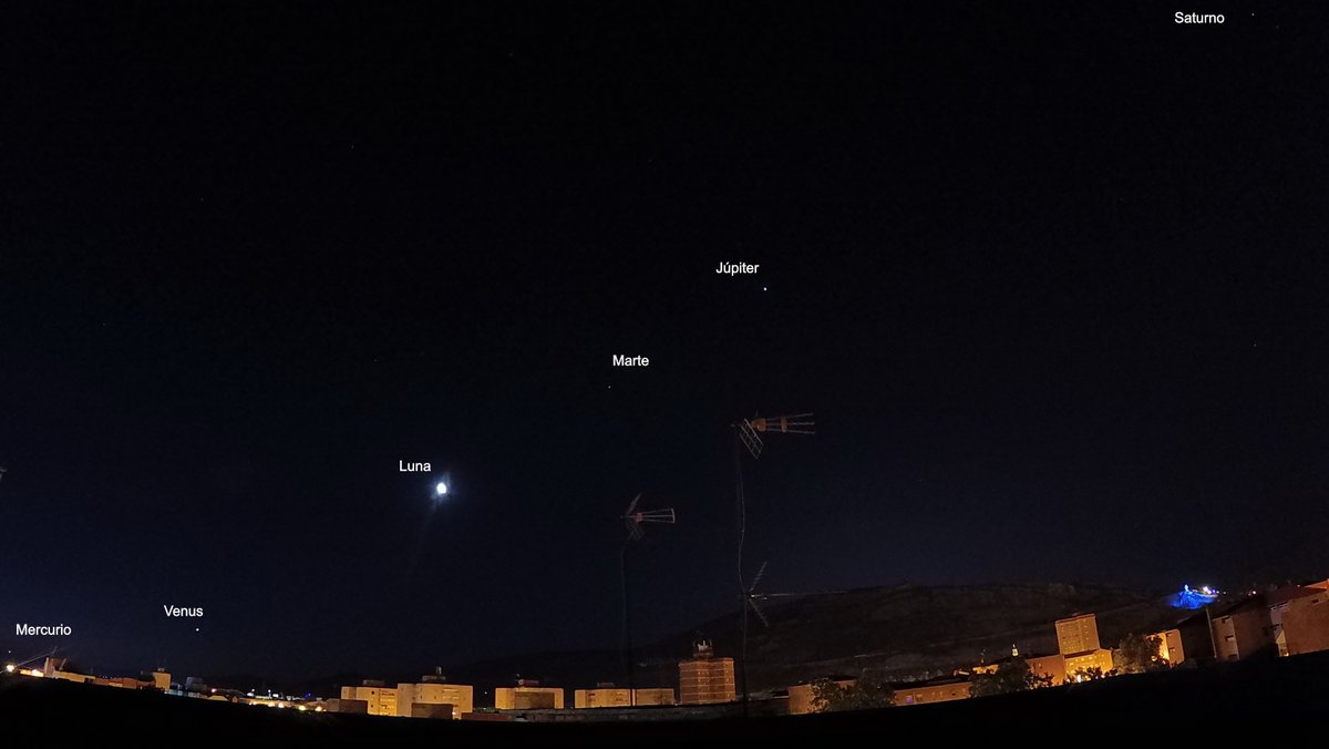 video2paco's tweet image. Alineación de Planetas y la luna en #Puertollano  #Primavera2022 @MundetPilar @madorobla @ElTiempo_tve @meteocr @meteocastuera @ElTiempoCMM @rasalvi49 @AEMET_CLaMancha @lasextameteo @castan_tere @aquilatierratve @tiempobrasero @eltiempoGCM  @tablas_daimiel