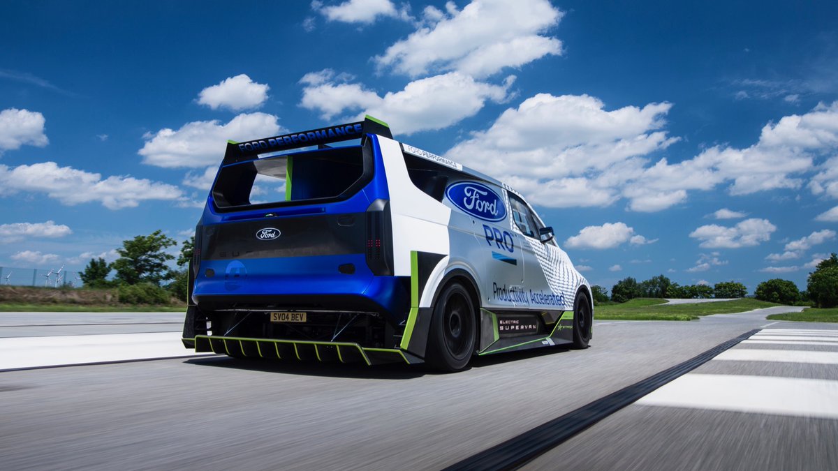 EVLivingza's tweet photo. Ford's latest SuperVan features 1 470 kW of all-electric performance, including a 0-100 km/h sprint time of just 2-seconds!
Details here > https://t.co/dZERHo3Job
@FordSouthAfrica #ford #supervan @fosgoodwood #evliving https://t.co/qySoGgS0CT
