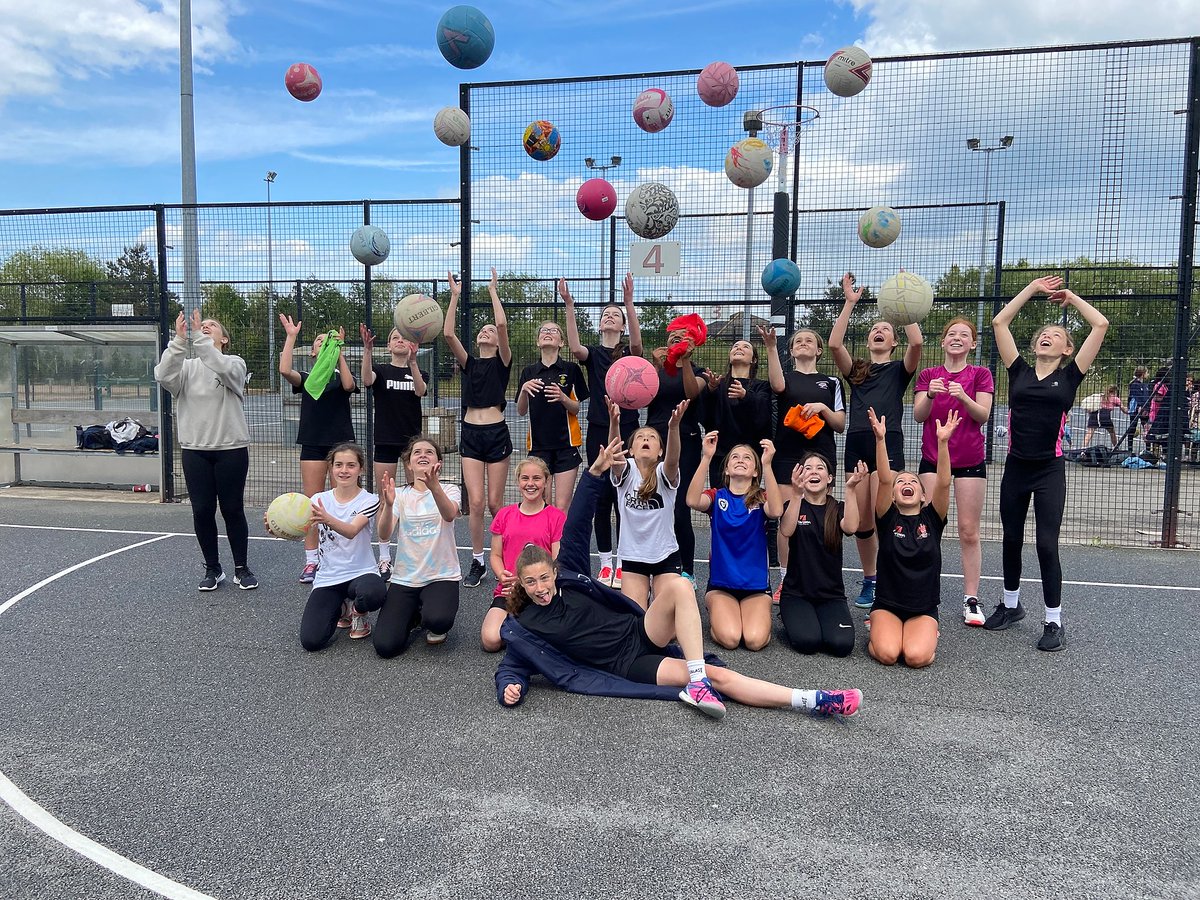 LDNMavericks's tweet image. 𝙎𝙐𝙈𝙈𝙀𝙍 𝙉𝙀𝙏𝘽𝘼𝙇𝙇 𝘾𝘼𝙈𝙋𝙎 𝘿𝘼𝙏𝙀𝙎 𝘼𝘿𝘿𝙀𝘿 📆

Only 4 weeks left until #SchoolsOutForSummer we have added dates in  Essex, Milton Keynes &amp;amp; North London to give you even more choice 🙌

Grab your Netball &amp;amp; Join Us 👉 bit.ly/34OHaqR

#BeAMaverick🔴⚫