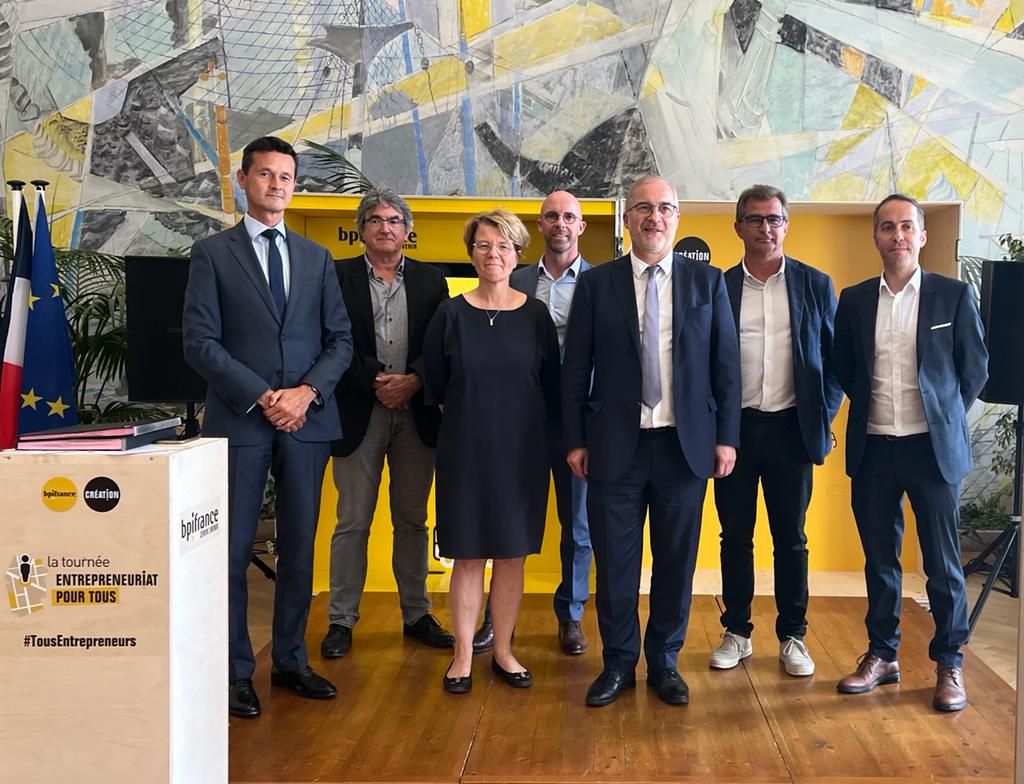 FTravail_BZH's tweet photo. #AvecPôleemploi | À l’occasion de la 1è étape de la tournée #Entrepreneuriat Pour Tous à Lorient, Bpifrance et Pôle Emploi ont annoncé le renforcement de leurs actions de sensibilisation et d'information à destination des créateurs d’#entreprise en #Bretagne. https://t.co/Ou5AmpHYDj