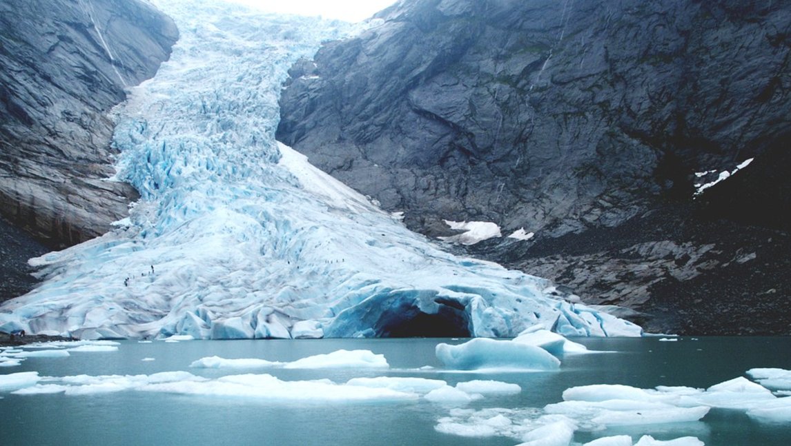 InvestEuropeEU's tweet photo. The third part of our #ClimateChangeGuide is designed to help members advance #climatechange considerations into their investment processes and showcase the commitments GPs can make to align with the #ParisAgreement. 🌳

Get it here: https://t.co/3pWHExFWfn
#ESG #PrivateEquity https://t.co/IgmowFMQkb
