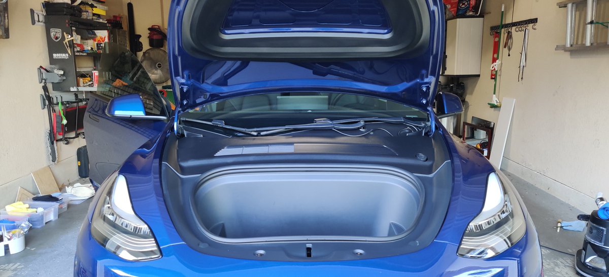 Taegeuk_Auto's tweet photo. This @Tesla Model Y came in for a much needed detail.  Full interior detail and wash/wax service!  Locals contact me for your vehicle detail services! #taegeukautowerkz #vehicledetail #tesla https://t.co/jPVkVGhKOv
