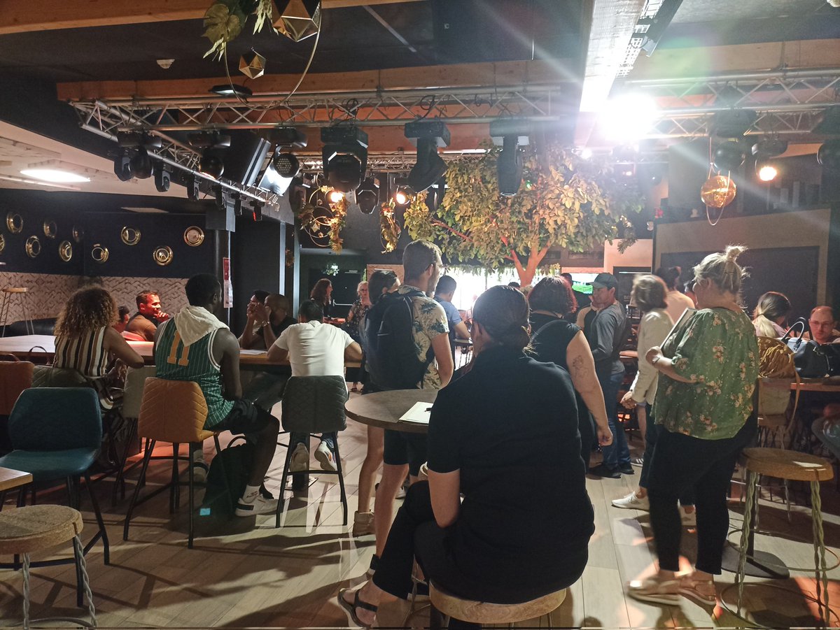 #poleemploi #jobdating #refugié Un après-midi riche en rencontres , avec de belles opportunités professionnelles dans le secteur #hcr . Bravo aux entreprises présentes  aux candidats et merci à nos partenaires. #umih21 #akto #Iperactif21 #Milo #ofii