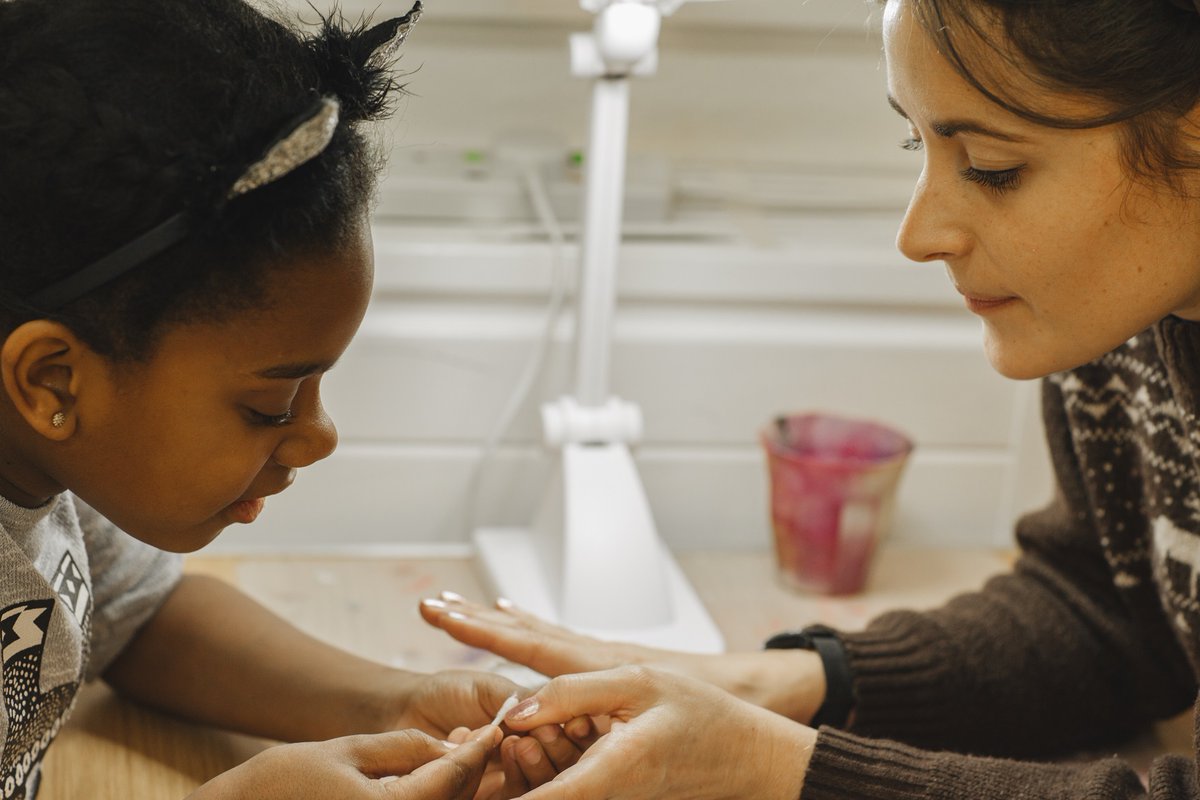 TNLComFund's tweet photo. NW9 Nails has received just over £273k in #NationalLottery funding for its community nail bar 💅.

NW9 Nails is a project from @ArtAgainstKnive, @Youth_Realities &amp; @macukcharity which provides a creative safe space for vulnerable girls &amp; young women to gain support &amp; new skills. https://t.co/fJyRyMiQ0g