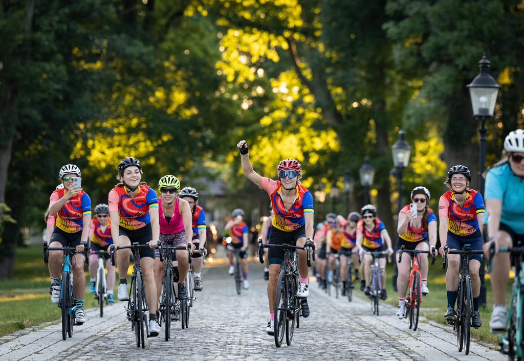 HTADesignLLP's tweet photo. Fantastic to see @rietteoos &amp; Sylvia Cartmill set off on their first day of #pedElle in Venice wearing HTA’s Nerea designed jerseys! @ClubPeloton 

Good luck team HTA!

To support our riders on their ambitious cycle, please donate here:
https://t.co/qJ7otiFAOr https://t.co/29ZwToicy2