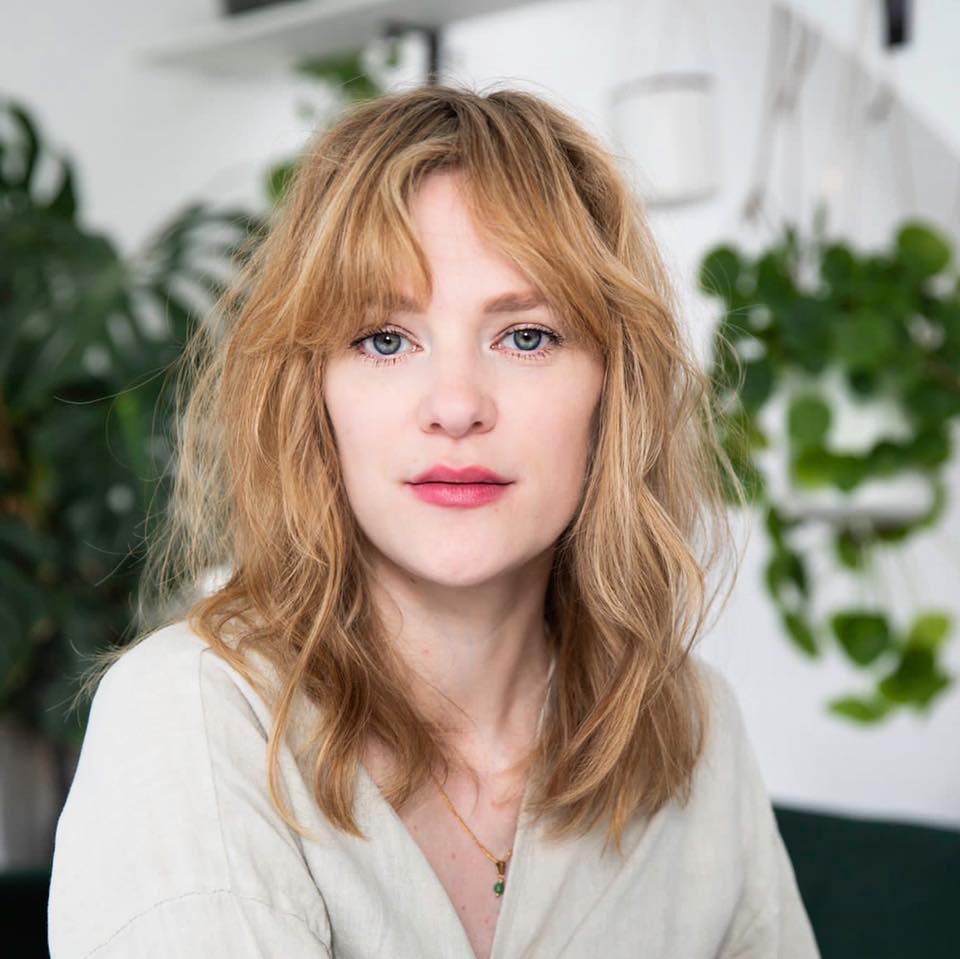 3voor12Utrecht's tweet image. Loula is terug met dansbare single ‘Air Castles’. De debuut-EP verschijnt in september van dit jaar bit.ly/3xUPgJ4