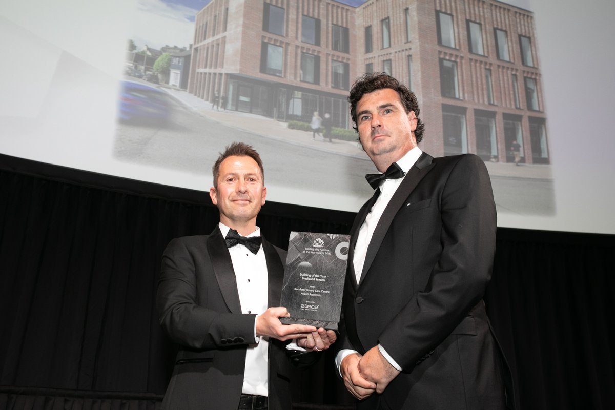 BuildingAwardIE's tweet photo. Congratulations to Bandon Primary Care Centre - Avanti Architects for winning the Building of the Year – Medical &amp; Health sponsored by @2tec2flooring.

IN FRAME: Stephen Pierce, Irish Sales Agent, 2tec2, presents the award to Ronan Conneely, Avanti Architects. https://t.co/UnchyiLFy6