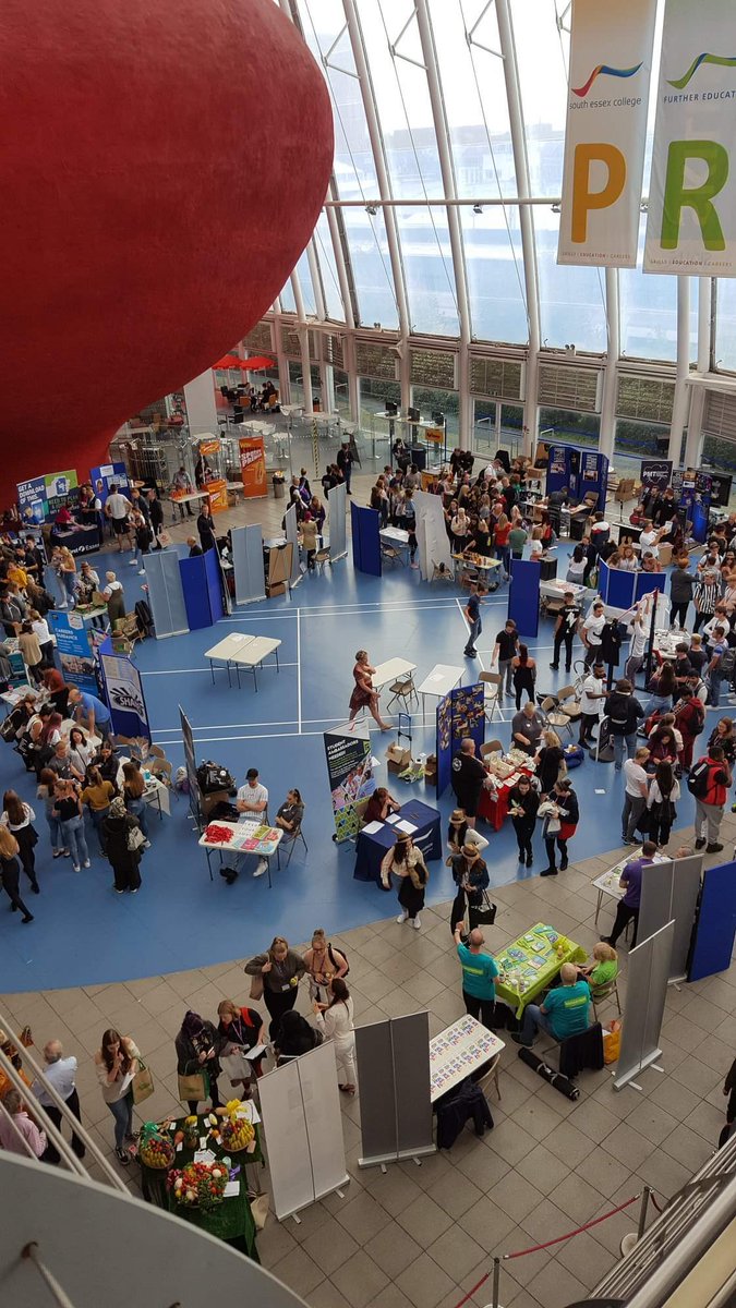 eXtra + (South Essex College Group) tweet media