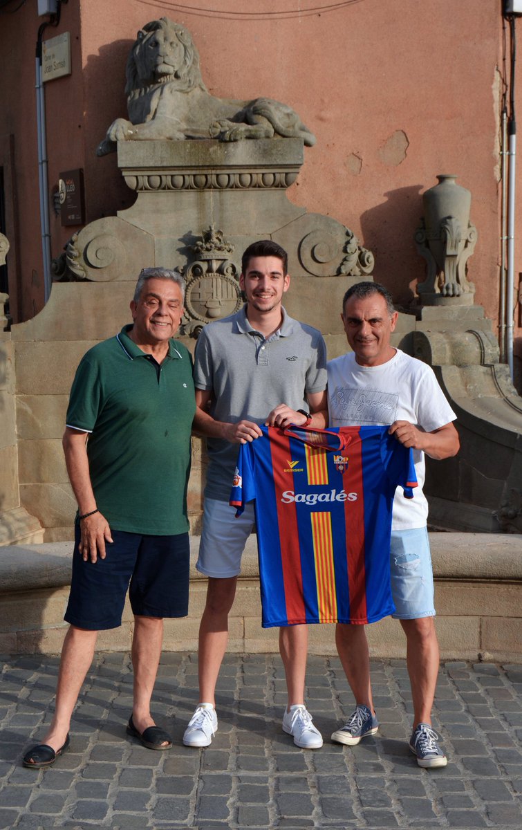 C.F.Caldes tweet media