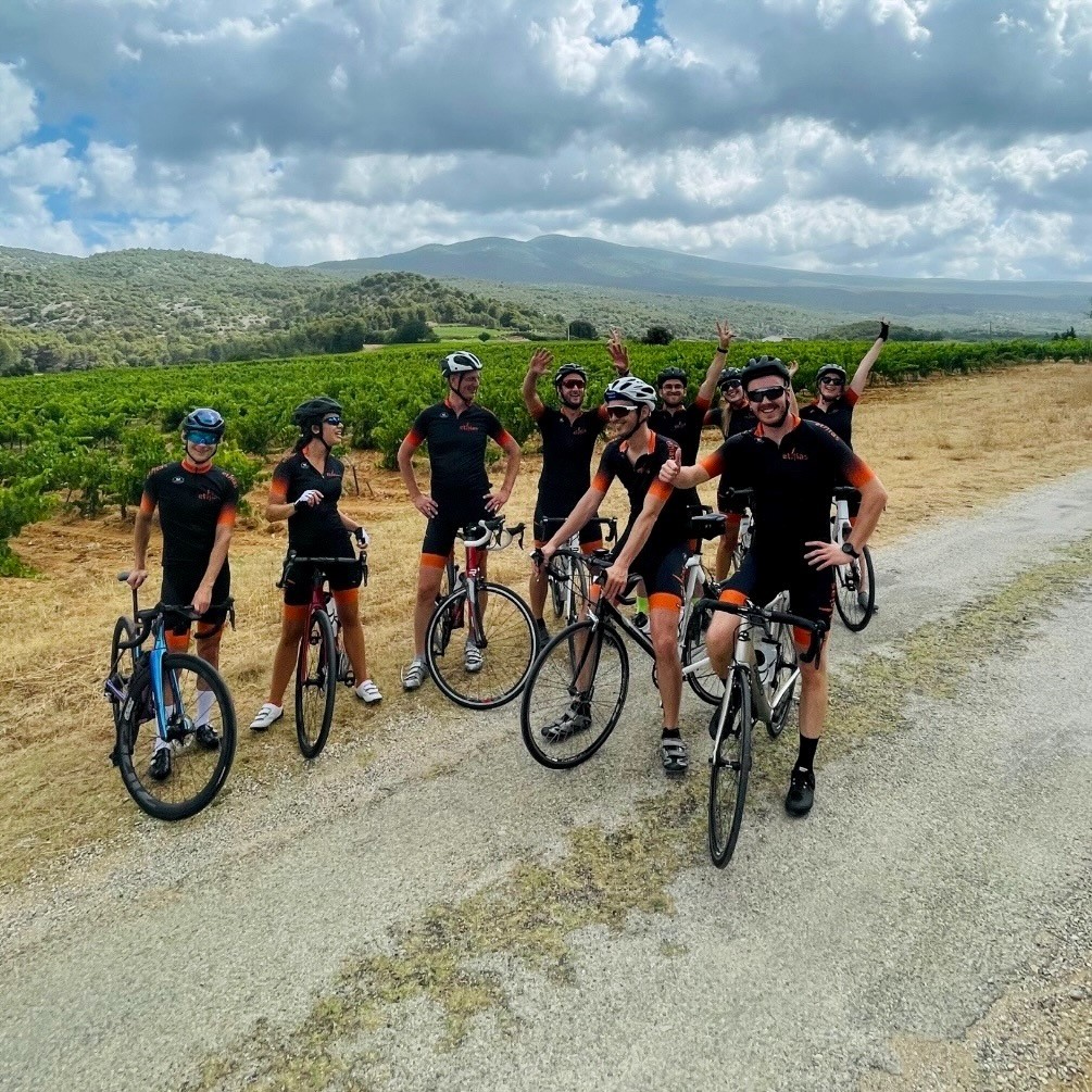 EthiasFR's tweet photo. 🚴♂️#SportaMonVentoux : Ils y sont! Demain, nos collègues monteront enfin le Mont Ventoux! ⛰ Pour le plaisir de se dépasser & aussi pour l’asbl #ToWalkAgain ! Il y a déjà 1135 € au compteur, le ferez-vous encore grimper ? https://t.co/K2ciaA5yMu On les encourage d'ici ! 💪👏😎 https://t.co/fOITn5dus2