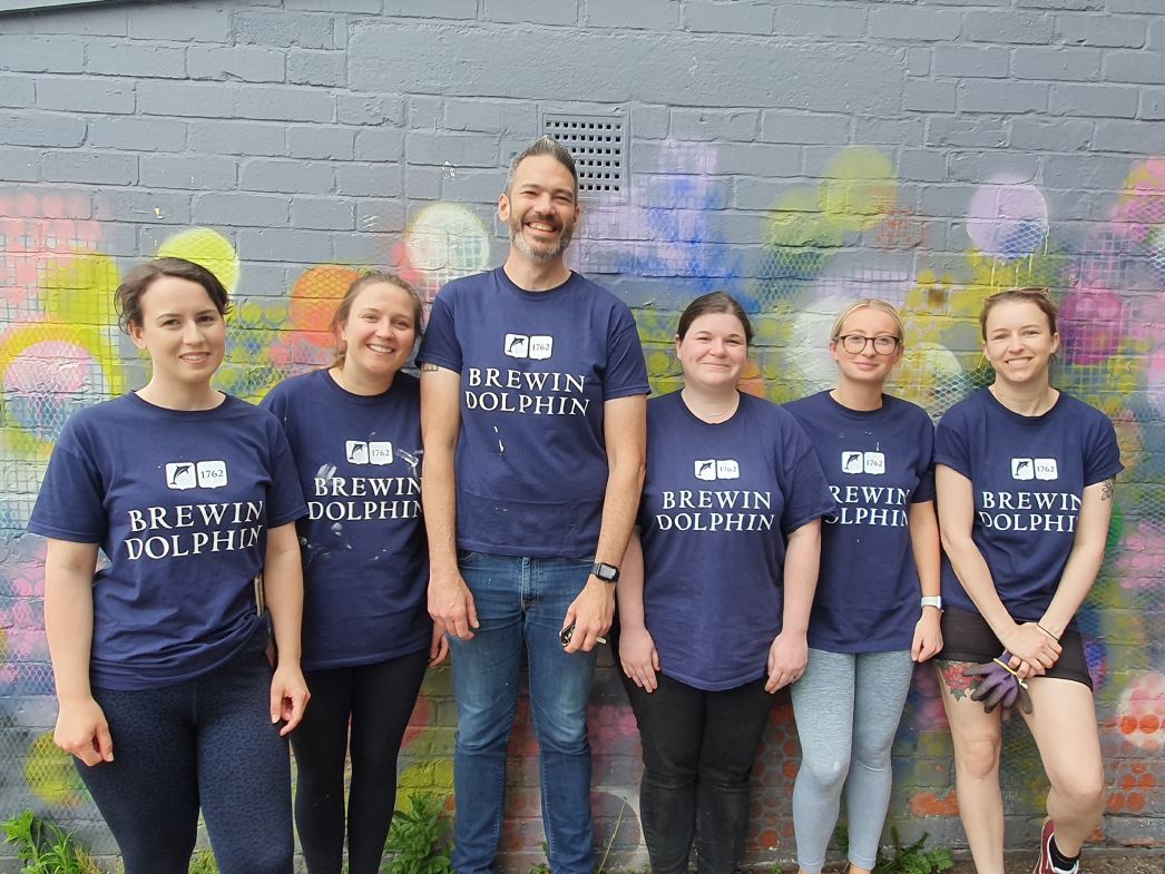 brewindolphin's tweet photo. Colleagues from our Bath office spent the day volunteering with their charity partner @Mentoringplus who provide mentoring & activities for vulnerable young people in Bath & NE, helping with some much needed DIY at their youth centre hub. https://t.co/RMROdz4rXk #BDPositiveImpact https://t.co/eHygpXoq1r
