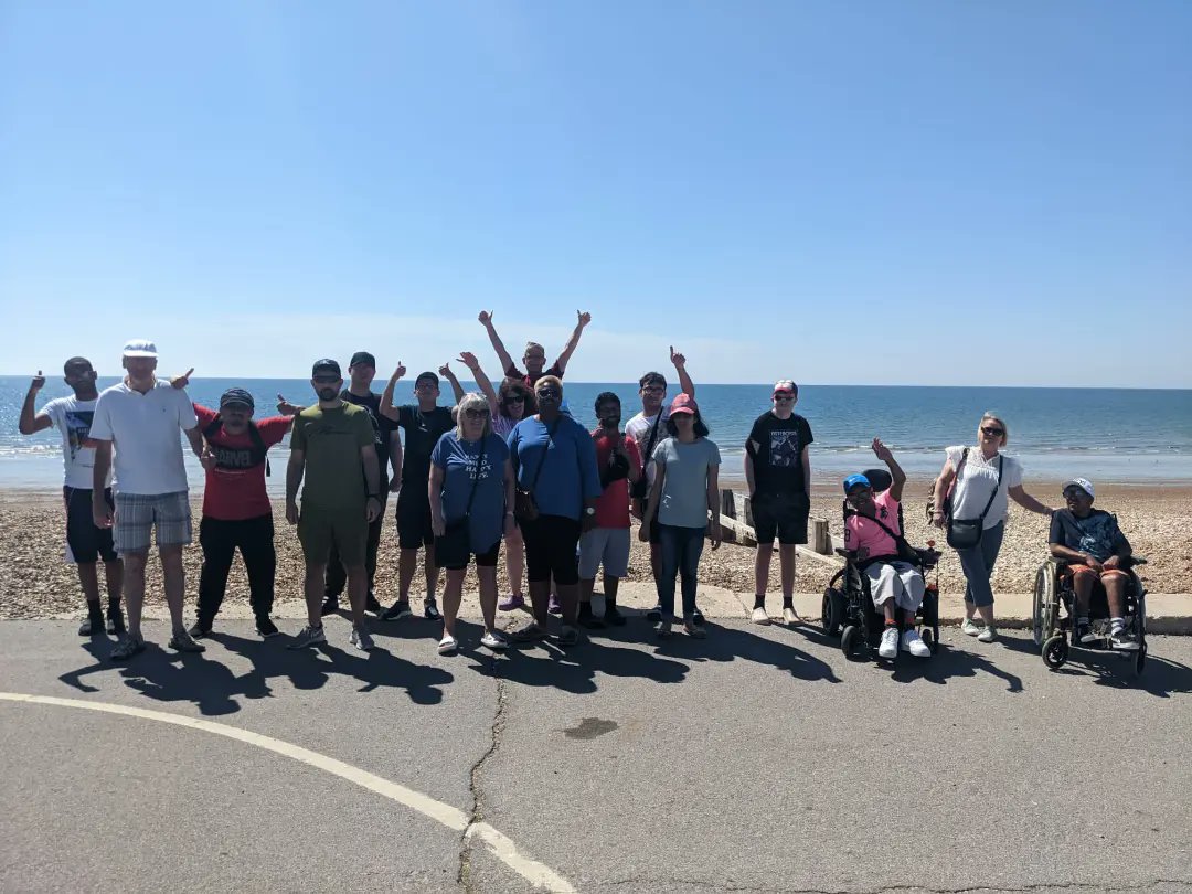 HiveCollege's tweet photo. #Butlins2022 #Day3 #BeachDay #IceCream #SunsOut #GameShow #Reds #LADSLADSLADS https://t.co/aIRHudJcvg