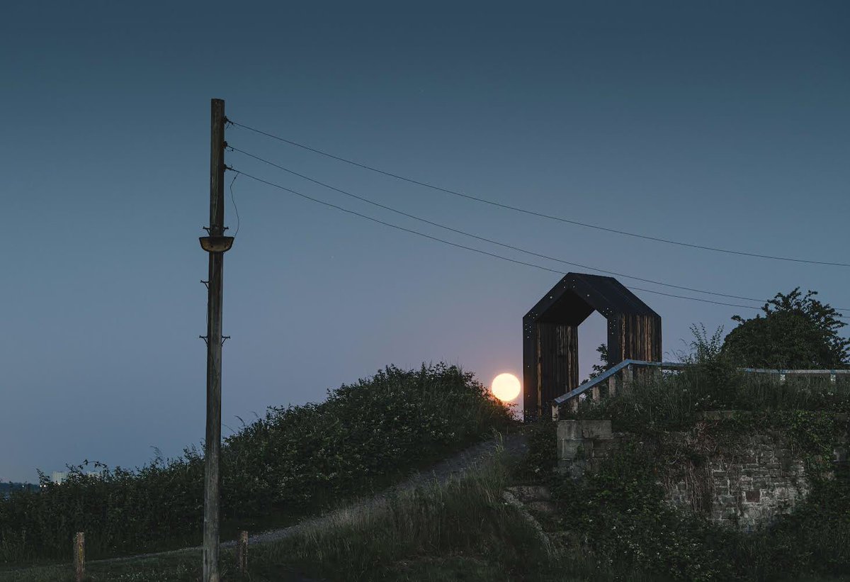 A new #art trail is completed at #LydneyHarbour, a nationally important #scheduledancientmonument on the #RiverSevern. Huge #tides and Super #Moon, the #SevernEstuary at its best. 📷@chalresemerson <a href="/HistoricEngland/">Historic England</a> <a href="/EnvAgency/">Environment Agency</a> <a href="/NaturalEngland/">Natural England</a> <a href="/FoDDC/">Forest of Dean District Council</a>