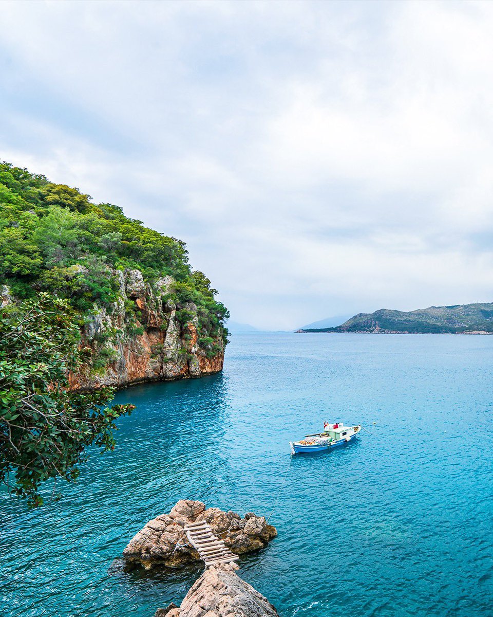 ✅Antalya'dan yolu geçen gezginlerin kesinlikle görmesi gereken eşsiz bir keşif rotası;

📍 Korsan Koyu ⚓

🔸Temiz ve berrak denizi, iki tepe arasında kalan sahili ve mağarası ile Korsan Koyu, doğaseverlere çok sevecekleri bir manzara sunuyor. 

🏖🏊🌅🌳🏖🏊🌅