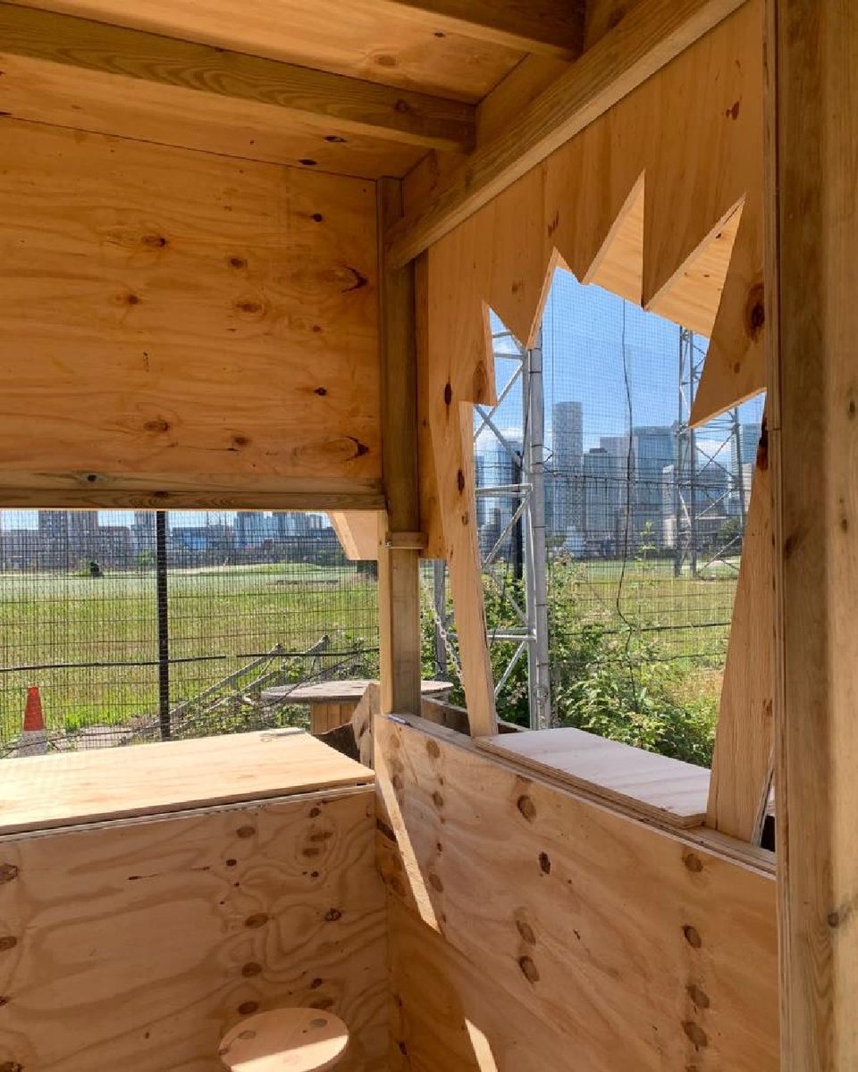 ThePeninsulist's tweet photo. Fandangoe Skip project by @fandangoekid, @caukinstudio & @skipgallery is in progress and we can't wait to host it at Greenwich Peninsula. Stop by for ice cream, workshops, and brilliant therapy sessions. 💥🍦
Book a workshop here: https://t.co/f2q17cphHI 🙌
#skipgallery https://t.co/qIGWMcmSLV