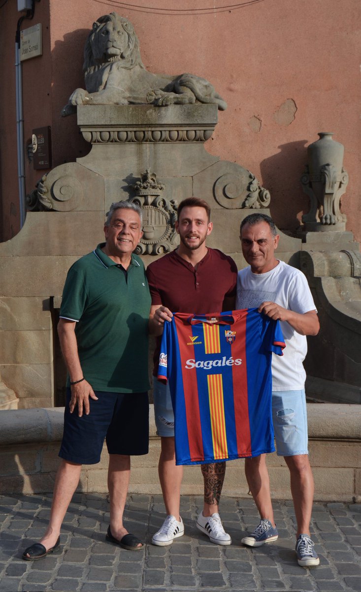 cfcaldes's tweet photo. Temporada 2022/23 aquest any a 1a. Catalana. 
RENOVACIÓ 
Marc Ortega
📸 Toni Gutiérrez @guti_antonio
@xavio1 
@joseduque5875 
@mortega1997
@esportscaldesm 
@noticiescalderi 
@golcat 
@radiocaldes 
@catalunyafutbol https://t.co/aRFr0L51DO