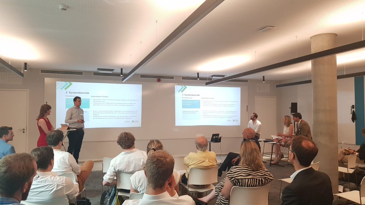 EPICO_online's tweet photo. Vielen Dank an Silvana #Tiedemann u. @HannsKoenig für den spannenden Beitrag, als auch an unsere Jury Andreas #Jung @CDU, Barbara Lempp @EFETDeutschland &amp; @JakobSchlandt 
 @TspBackgroundEK für interessante Anregungen und Diskussionen.
#PolicyAccelerator2022 #DemoDay @KASonline https://t.co/T0ztUrnQ9B