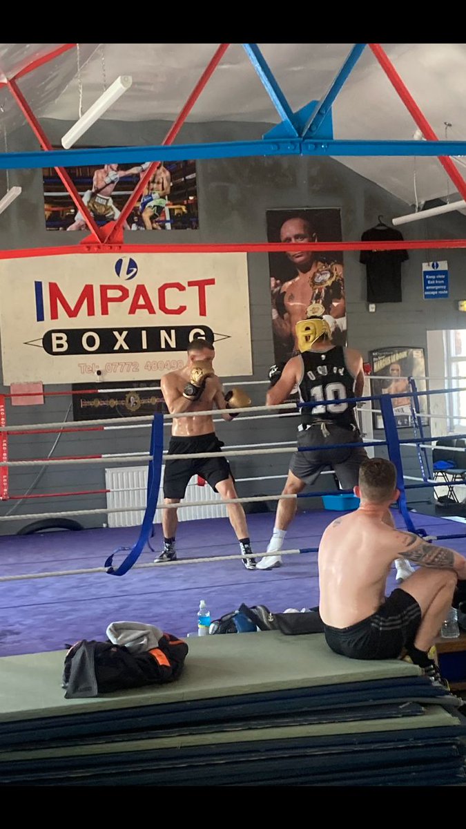 JamieSt26626505's tweet photo. getting ready to defend 🥊🥊🥊 https://t.co/InFjbsqwqX